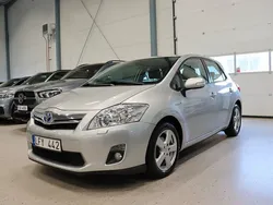 Silver Begagnad 2011 Toyota Auris Hybrid Halvkombi | 119 900 kr (Marknadspris)