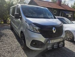 Silver Begagnad 2017 Renault Trafic Van | 199 000 kr