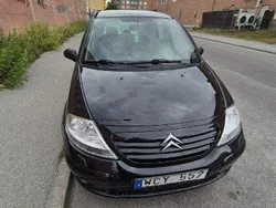Svart Begagnad 2005 Citroën C3 Halvkombi | 12 000 kr (Bra pris)