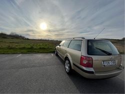 Brun Begagnad 2003 VW Passat Comfortline Kombi | 15 000 kr (Marknadspris)