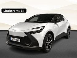 Vit Begagnad 2024 Toyota C-HR Style SUV | 399 000 kr (Bra pris)