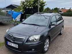 Grå Begagnad 2007 Toyota Avensis Kombi | 24 000 kr (Marknadspris)