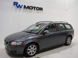 Grå Begagnad 2011 Volvo V50 Momentum Kombi | 84 800 kr (Lite dyr)