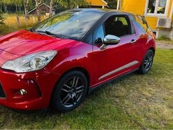 Röd Begagnad 2010 Citroën DS3 Halvkombi | 36 000 kr (Marknadspris)