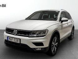 Vit (pure white) Begagnad 2019 VW Tiguan Comfortline SUV | 279 900 kr (Marknadspris)