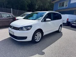Vit Begagnad 2013 VW Touran Minibuss | 87 900 kr (Dyr)