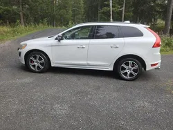 Vit Begagnad 2011 Volvo XC60 R-Design SUV | 110 000 kr (Marknadspris)