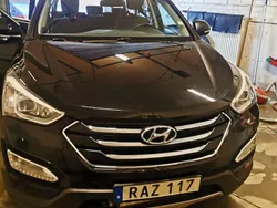 Svart Begagnad 2014 Hyundai Santa Fe SUV | 130 000 kr (Marknadspris)