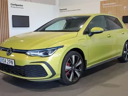 Gul Begagnad 2020 VW Golf VIII GTE Halvkombi | 279 900 kr (Bra pris)