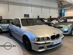 Ljusgrå (grå) Begagnad 2002 BMW 530 M Sport Sedan | 99 900 kr