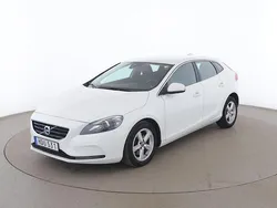 Vit Begagnad 2015 Volvo V40 Momentum Kombi | 123 000 kr (Bra pris)