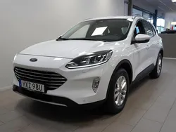 Vit Begagnad 2022 Ford Kuga Titanium SUV | 234 900 kr (Bra pris)