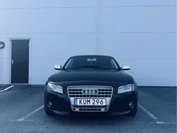 Svart Begagnad 2011 Audi A5 Comfort Sportkupé | 75 000 kr