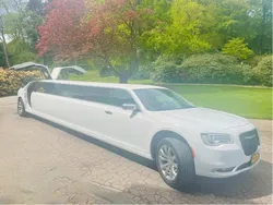 Vit Begagnad 2019 Chrysler 300C Sedan | 790 000 kr