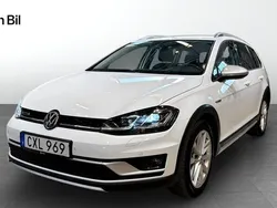 Vit Begagnad 2018 VW Golf VII Kombi | 214 900 kr