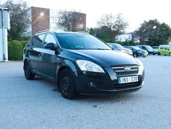 Svart Begagnad 2009 Kia Ceed Sportswagon EX Kombi | 54 700 kr (Marknadspris)