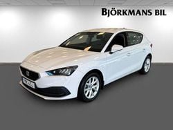 Vit Begagnad 2024 Seat Leon Comfort Halvkombi | 229 900 kr (Marknadspris)