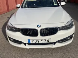 Vit Begagnad 2017 BMW 320 Gran Turismo Sport Line Halvkombi | 145 900 kr (Marknadspris)