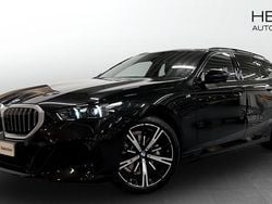 Svart (grey) Begagnad 2025 BMW 530e Shadowline Kombi | 638 700 kr (Superpris)