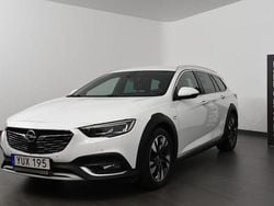 Vit Begagnad 2018 Opel Insignia Country Tourer Kombi | 209 800 kr