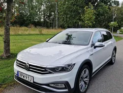 Vit Begagnad 2021 VW Passat Alltrack Kombi | 274 900 kr (Marknadspris)