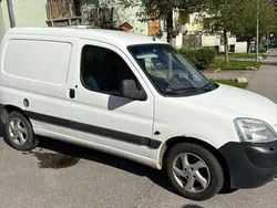 Vit Begagnad 2004 Peugeot Partner Minibuss | 19 500 kr (Lite dyr)