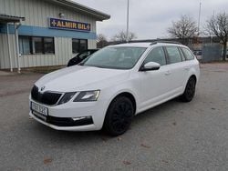 Vit Begagnad 2019 Skoda Octavia Kombi | 109 500 kr (Marknadspris)