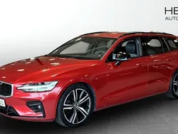 Röd (red) Begagnad 2019 Volvo V60 R-Design Kombi | 309 900 kr (Marknadspris)