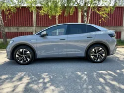 Grå Begagnad 2023 VW ID.5 Pro Performance SUV | 389 000 kr (Marknadspris)