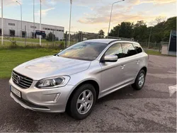 Silver Begagnad 2017 Volvo XC60 Momentum SUV | 197 000 kr