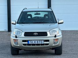 Gul Begagnad 2001 Toyota RAV4 SUV | 39 900 kr (Marknadspris)