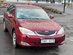 Mörkröd Begagnad 2001 Toyota Camry Sedan | 29 999 kr