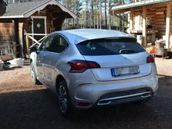 Silver Begagnad 2011 Citroën DS4 Halvkombi | 79 000 kr