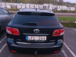 Blå Begagnad 2011 Toyota Avensis Business Edition Kombi | 85 000 kr (Bra pris)
