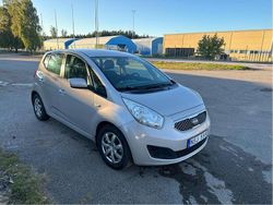 Silver Begagnad 2010 Kia Venga Halvkombi | 34 900 kr (Dyr)