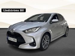 Silver Begagnad 2024 Toyota Yaris Hybrid Style Halvkombi | 279 000 kr (Lite dyr)