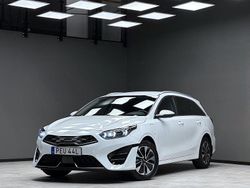 Vit Begagnad 2022 Kia Ceed Advance Kombi | 249 900 kr (Marknadspris)