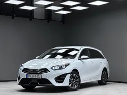 Vit Begagnad 2022 Kia Ceed Advance Kombi | 249 900 kr (Lite dyr)