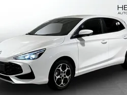 Vit Begagnad 2024 MG MG3 Luxury Halvkombi | 269 990 kr (Marknadspris)