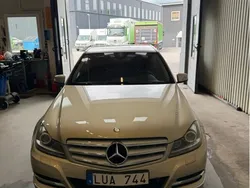 Begagnad 2012 Mercedes C220 Sedan | 90 000 kr (Bra pris)