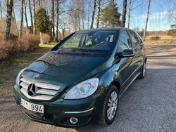Grön Begagnad 2010 Mercedes B180 Minibuss | 35 000 kr (Bra pris)