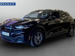 Svart Begagnad 2022 Ford Mustang Mach-E SUV | 369 800 kr (Marknadspris)