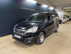 Svart Begagnad 2017 Peugeot Partner Minibuss | 89 990 kr (Marknadspris)