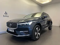 Mörkblå (blå) Ny 2025 Volvo XC60 Core SUV | 519 500 kr (Superpris)
