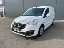 Vit Begagnad 2015 Peugeot Partner Minibuss | 44 900 kr (Marknadspris)