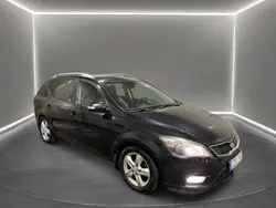 Svart Begagnad 2012 Kia Ceed Sportswagon EX Kombi | 69 900 kr (Marknadspris)