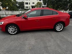 Röd Begagnad 2015 Volvo S60 Momentum Sedan | 105 000 kr (Bra pris)