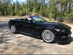 Svart Begagnad 2015 Ford Mustang GT Cab | 395 000 kr (Bra pris)