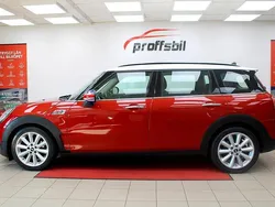 Röd Begagnad 2016 Mini Cooper D Clubman Pepper Kombi | 159 500 kr (Marknadspris)