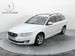 Vit Begagnad 2015 Volvo V70 Momentum Kombi | 169 700 kr (Dyr)
